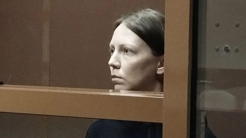 Мать, убившая сына и спрятавшая тело в чемодане, получила 18 лет колонии