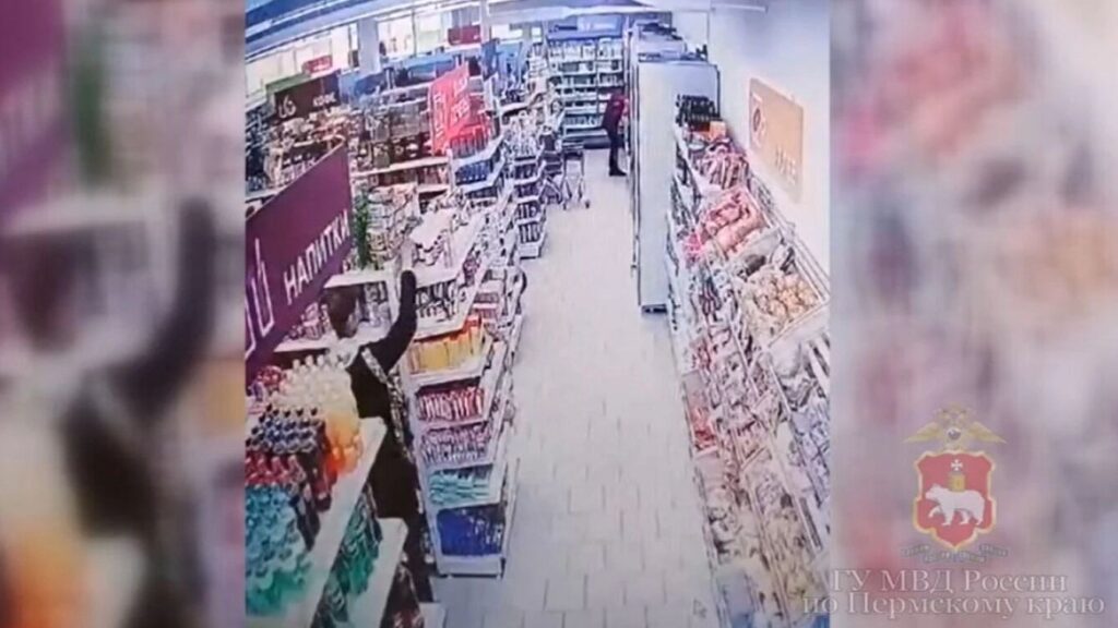 Сладкая жизнь не удалась: Пермяк предстанет перед судом за кражу шоколада