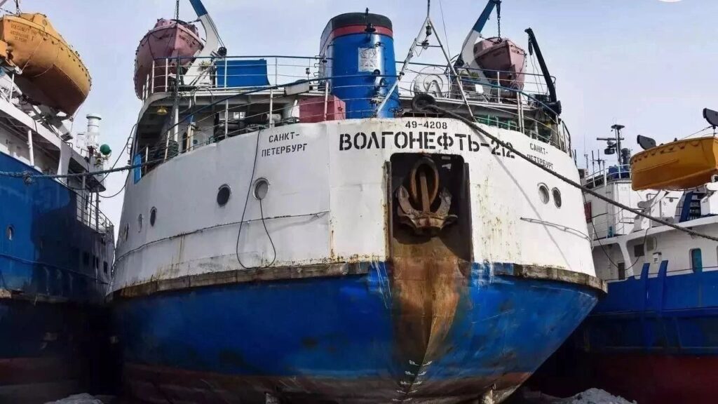 Сотрудники «Кама Шиппинг» столкнулись с невыплатой зарплаты из-за блокировки счетов
