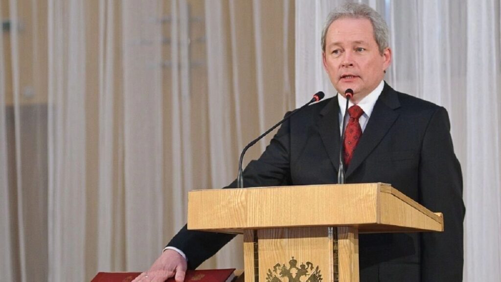 Экс-губернатор Пермского края Виктор Басаргин вышел на пенсию