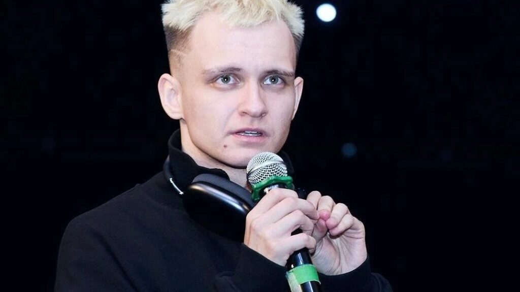 Блогер Андрей Гликоген попал в реанимацию с отравлением после посещения ресторана в Перми