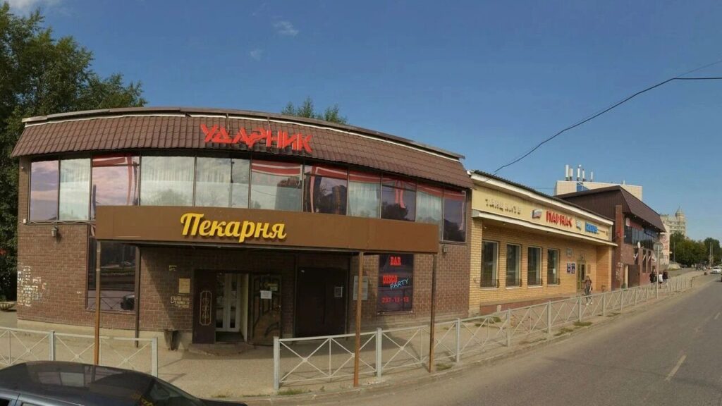 Судьба ночного клуба и пекарни на Стахановской: власти Перми требуют сноса здания