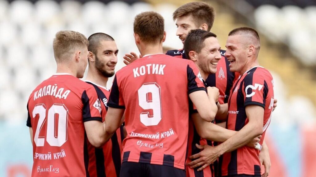 «Амкар-Пермь» сокрушил «Носту» 5:0 и закрепил лидерство в турнирной таблице
