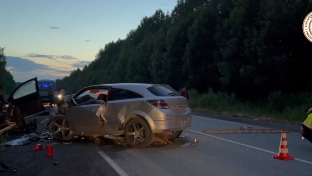 Смертельное ДТП потрясло Прикамье: погибла водительница Mitsubishi, две женщины в больнице