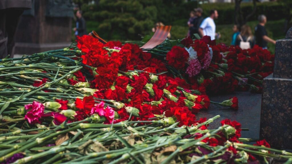 22 июня: Вся Россия чтит память героев в минуту молчания
