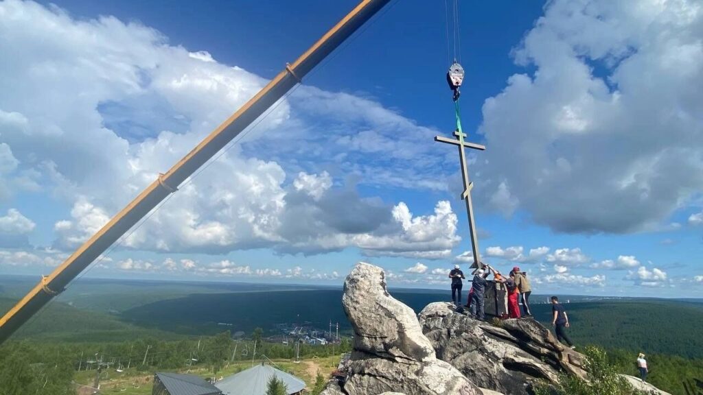 Возрождение символа: Главная достопримечательность вернулась на Крестовую гору в Пермском крае